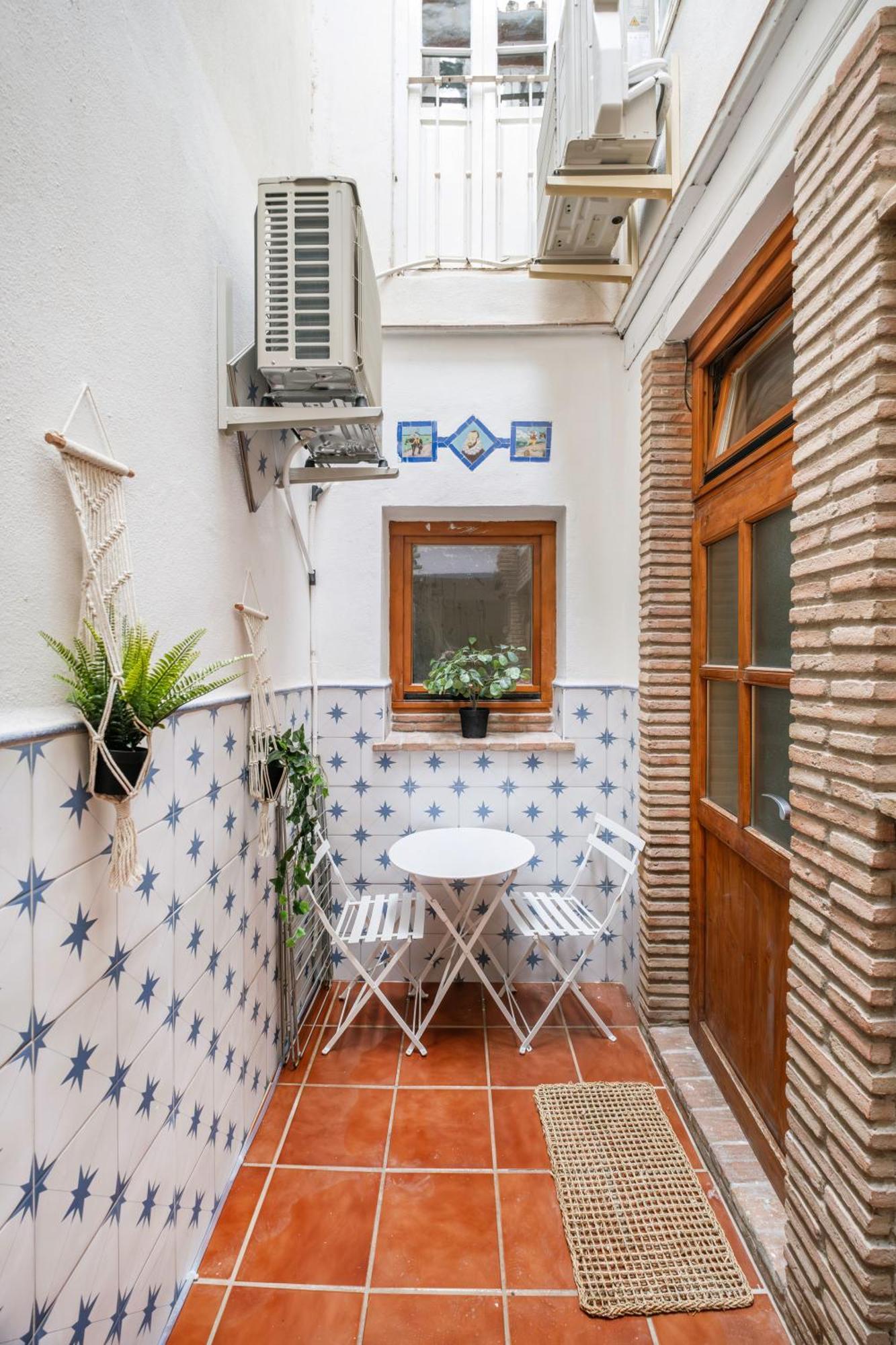 Touch My Heart Malaga City Center Apartment By Namaste Elite Exterior photo